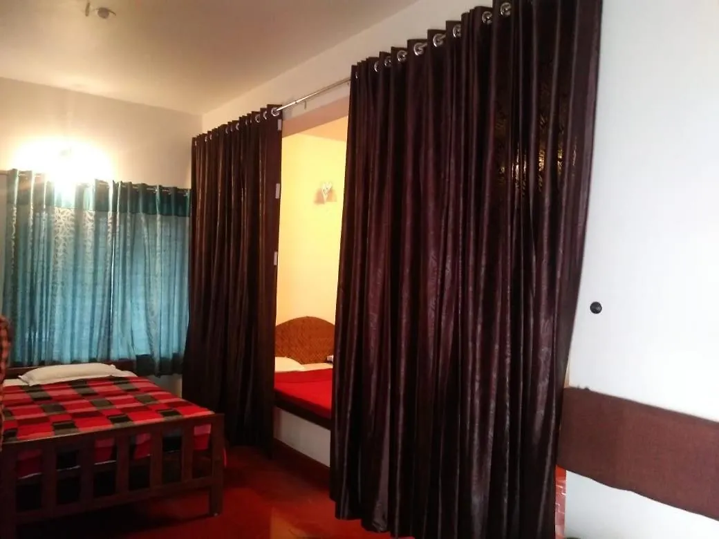 Whispering Pinewoods Hotel Pirmed